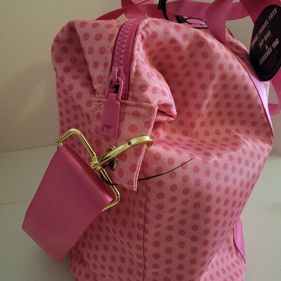 Hello Kitty Duffle 3 Piece Set (Duffle bag, bum bag, and bow luggage tag) - Picture 10 of 11